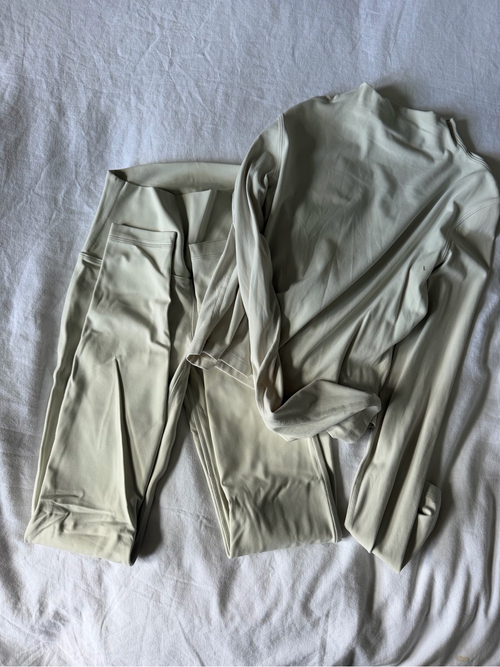 Lululemon ivory set